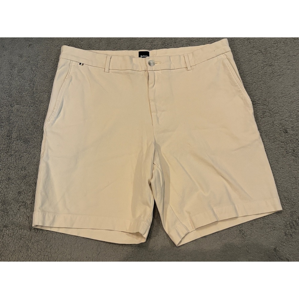 Hugo Boss Mens Kane Regular Fit Shorts Cream Beige Honeycomb Size 36R